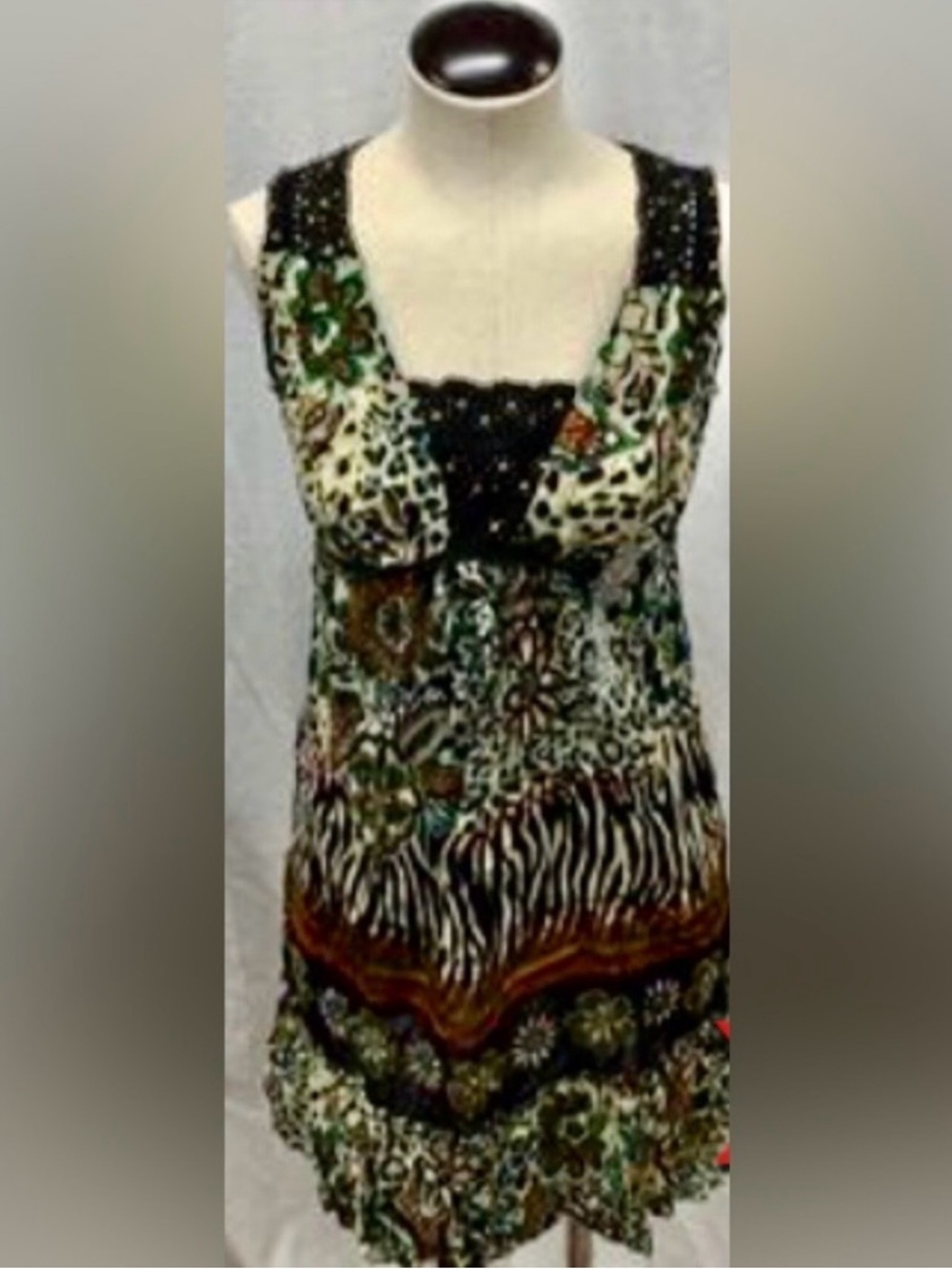 Floral & Animal Print Sleeveless Dress in Black and Green